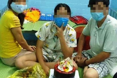 Cách chức Đảng ủy viên một lãnh đạo phường tổ chức sinh nhật trong khu cách ly