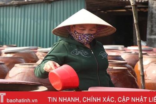 'Giấy thông hành' chất lượng của nước mắm truyền thống Hà Tĩnh