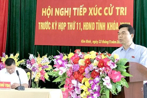 Đồng chí Trưởng ban Tổ chức Tỉnh ủy tiếp xúc cử tri xã Kim Bình