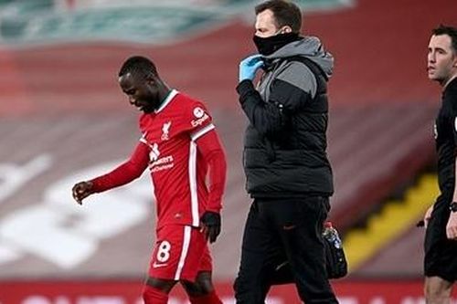Liverpool buồn vui lẫn lộn sau đại thắng Leicester