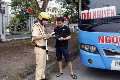 Việc không của riêng ai