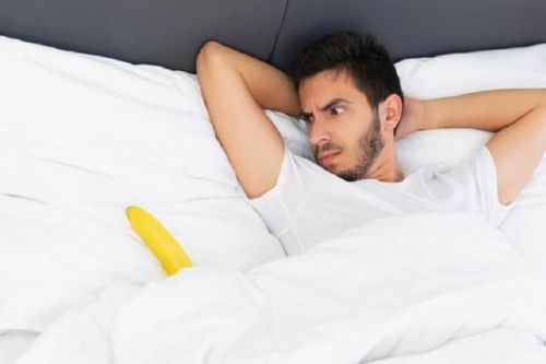 Tiết lộ về 'cậu nhỏ' dậy sớm