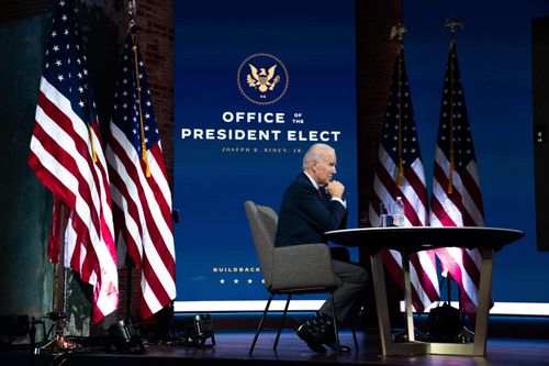 Chính quyền Biden bắt đầu gặp các cơ quan liên bang cho chuyển giao
