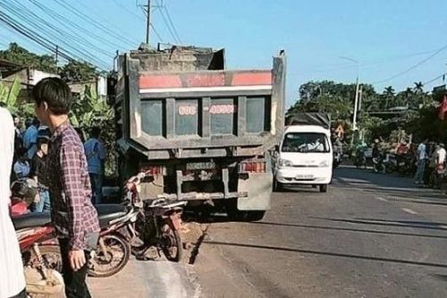 Tin giao thông đến sáng 24/11: Tai nạn liên quan đến xe máy, 5 người tử vong