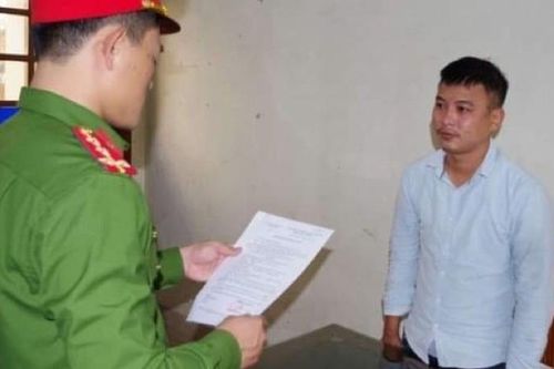'Nghịch tử' chém cha ruột trong men say