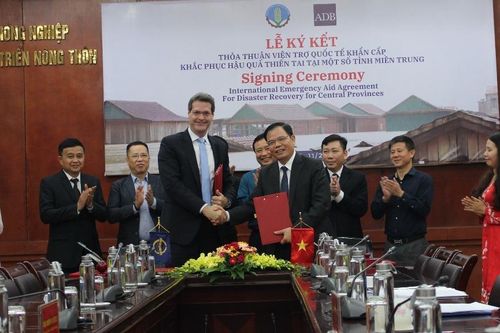 ADB viện trợ khẩn cấp 2,5 triệu USD khắc phục hậu quả thiên tai tại miền Trung