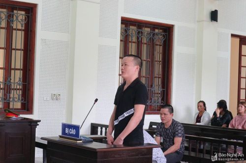 Ông chủ và kẻ giúp việc rủ nhau vào tù vì cùng đi giao ma túy