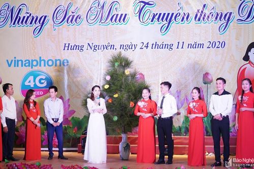 Sôi động đêm giao lưu 'Những sắc màu truyền thông dân số'