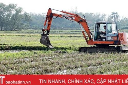 'Vựa lúa' lớn nhất Hà Tĩnh ra quân phá bờ thửa nhỏ làm cánh đồng lớn