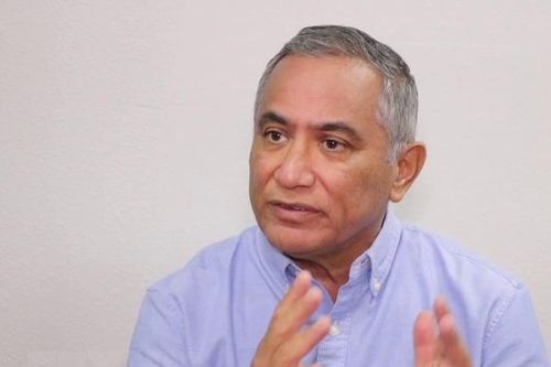 Thủ tướng Belize Johnny Briceno dương tính với virus SARS-CoV-2