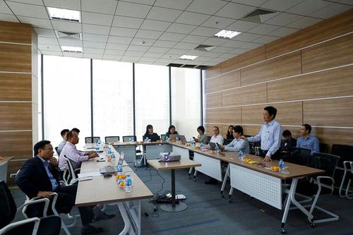 Bao giờ doanh nghiệp trong nước mới làm chủ thị trường điện toán đám mây?