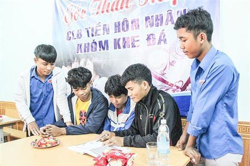 Sân chơi bổ ích của thanh niên, vị thành niên khóm Khe Đá