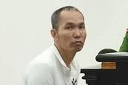 Lãnh 20 năm tù vì 'nghênh chiến' qua điện thoại