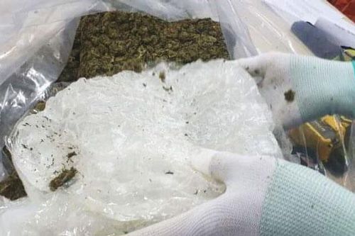 Thành phố Hồ Chí Minh: Phát hiện hơn 20 kg ma túy giấu trong bưu phẩm