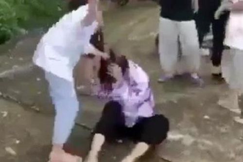 Nữ sinh bị đánh 'hội đồng' dã man: Bao giờ bạo lực học đường chấm dứt?