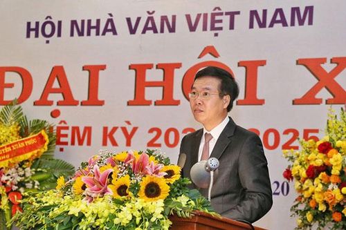 Các nhà văn Việt Nam hãy đáp ứng sự mong đợi của độc giả bằng những tác phẩm hay
