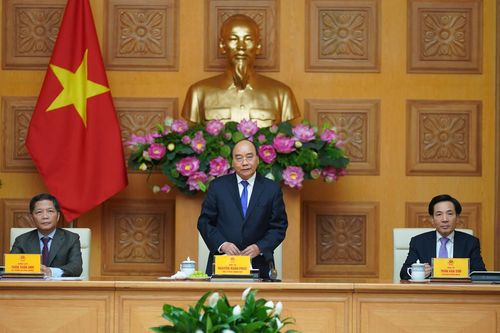 Thủ tướng Nguyễn Xuân Phúc: Phải có nhiều sản phẩm thương hiệu quốc gia hơn nữa