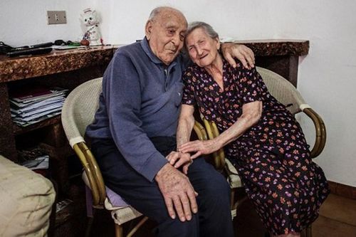 Bí mật 'yêu' để sống trăm tuổi ở ngôi làng trường thọ Italy