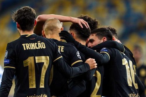 Barcelona gọi, Juventus trả lời