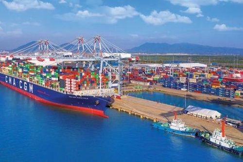 Cán cân thương mại hàng hóa thặng dư 19,42 tỷ USD