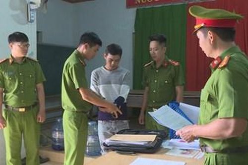 Bị đòi tiền nợ nhiều lần con nợ trút 'mưa dao' vào người chủ nợ