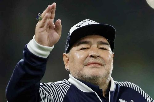 Truyền thông Argentina: Huyền thoại Diego Maradona qua đời