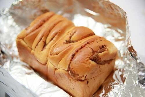 Bánh mì bị khô chớ vội vứt đi, làm theo cách này bạn sẽ thấy điều kỳ diệu xảy ra