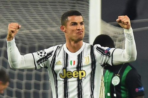 Ronaldo nổ súng đưa Juventus vào vòng 1/8 Champions League