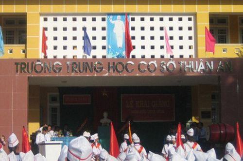 Áp lực công việc, Hiệu trưởng xin chuyển xuống làm giáo viên