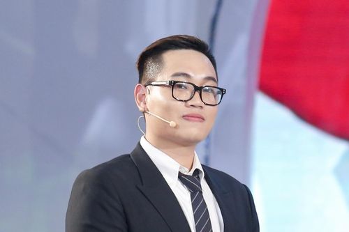 Đẹp trai và cao 1m9, chàng DJ vẫn ế vì tự ti về ngoại hình suốt nhiều năm