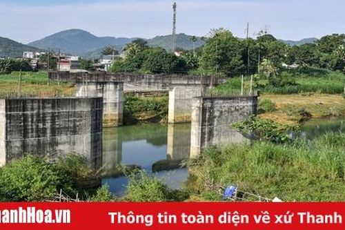 Cầu Làng Ngòn thi công dang dở gây lãng phí nguồn lực