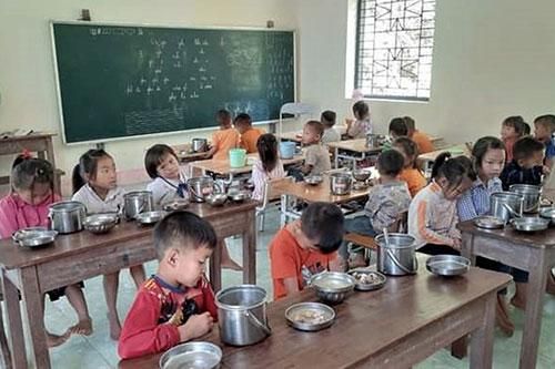 Nâng cao chất lượng bữa ăn bán trú cho học sinh