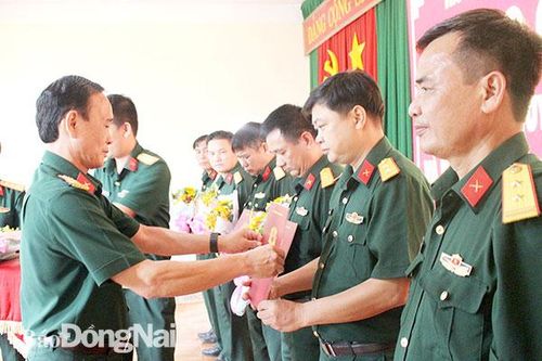 Tập trung xây dựng Đảng trong lực lượng vũ trang