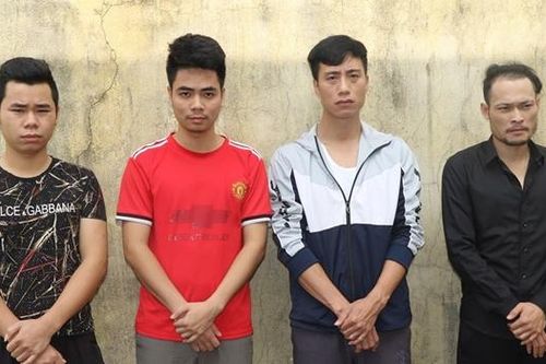 Công nhân câu kết lái xe, trộm 27 tấn thép phế liệu