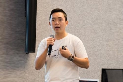 Fintech Việt đặt lợi ích khách hàng làm trọng tâm