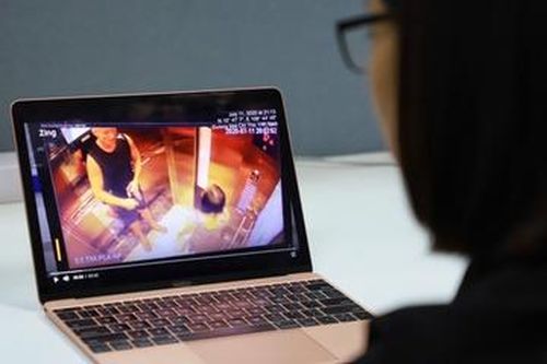 Mức phạt 'không bằng bữa lẩu' cho kẻ vỗ mông phụ nữ
