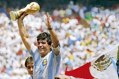 'Vì Maradona, FIFA nên tước bỏ áo số 10 trong bóng đá'
