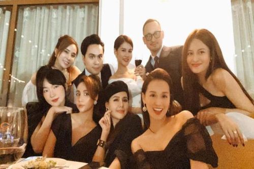 MC Thu Hoài chiếm spotlight trong đám cưới siêu 'sang-xịn-mịn'