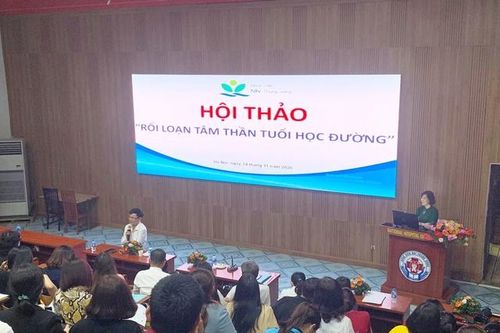 Tự tử do trầm cảm: Đừng xem nhẹ bất cứ dấu hiệu bất thường nào của con trẻ