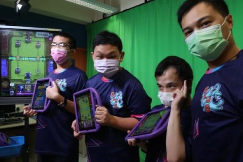 Phát triển thể thao điện tử cho học sinh có nhu cầu đặc biệt