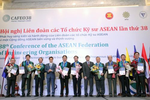 Tổng công ty Điện lực TPHCM: Thêm 44 kỹ sư chuyên nghiệp ASEAN