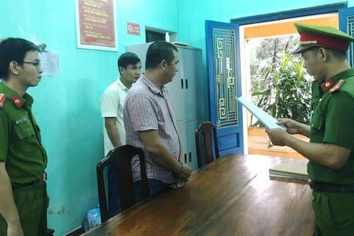 Mua 'sổ đỏ' giả qua mạng rồi đem thế chấp lừa chiếm gần nửa tỷ đồng
