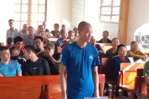 Trộm chiếc máy bơm nước giá 200.000 đồng lĩnh 15 tháng tù giam