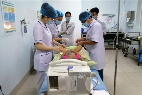 Áp dụng thành công xạ trị áp sát suất liều cao cho trẻ em