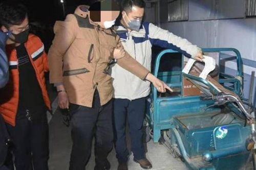 Siết cổ vợ rồi đưa xác tới đồn cảnh sát đầu thú, người vợ đột nhiên 'sống lại'