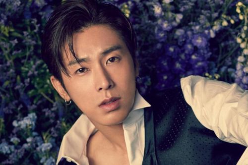 Yunho (TVXQ) tặng 50 nghìn khẩu trang cho quê nhà