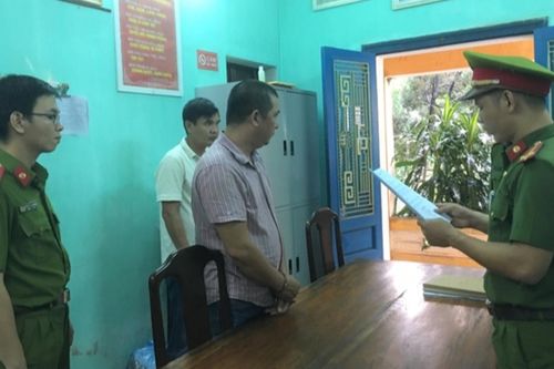 Dùng sổ đỏ đặt mua trên mạng để lừa đảo chiếm đoạt gần nửa tỷ đồng
