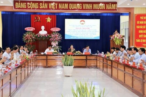 Ban Thường trực Ủy ban Trung ương MTTQVN tổ chức tọa đàm 'MTTQVN triển khai mô hình giảm nghèo và vận động doanh nghiệp phát triển kinh tế - xã hội trong tình hình mới'