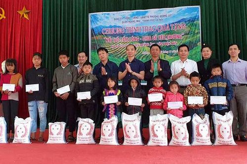 Hạnh phúc là sẻ chia
