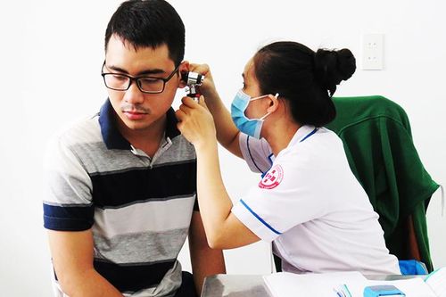 Vạn Ninh: Khám tuyển nghĩa vụ quân sự cho 885 nam công dân